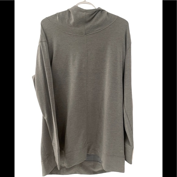 Gap Fit light grey sweatshirt - tunic length - size XL- never worn NWOT - Picture 1 of 7